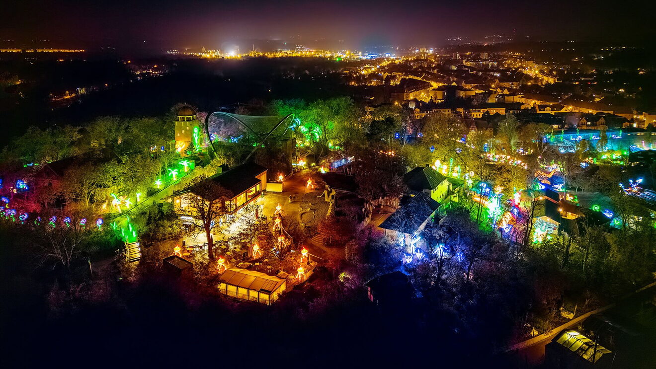 Magische Lichterwelten im Bergzoo Halle