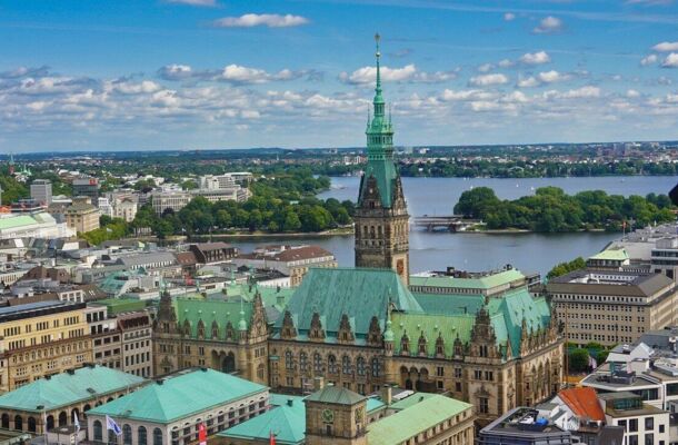 Elbphilharmonie und Hamburgische Staatsoper